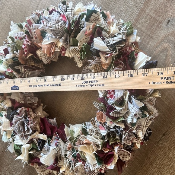 Handmade rag wreath - Picture 6 of 11